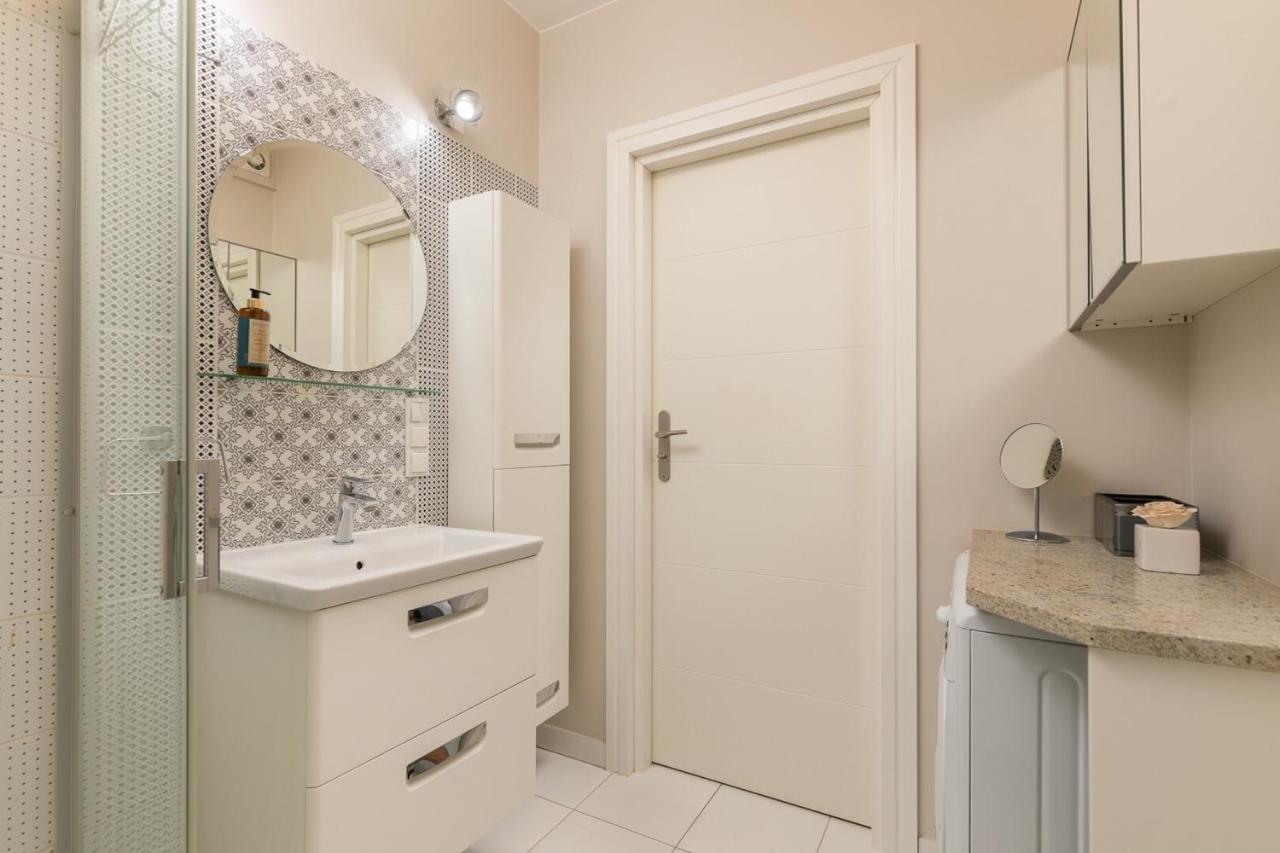 Rent Like Home - Nowy Swiat 47A Warsaw Luaran gambar