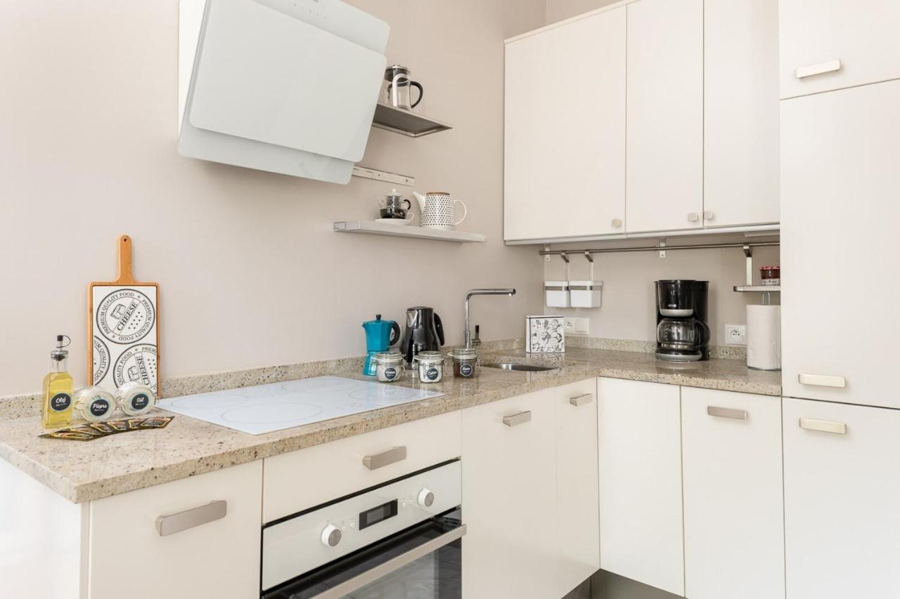 Rent Like Home - Nowy Swiat 47A Warsaw Luaran gambar
