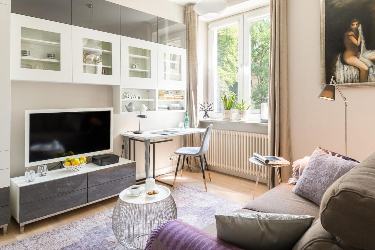 Rent Like Home - Nowy Swiat 47A Warsaw Luaran gambar